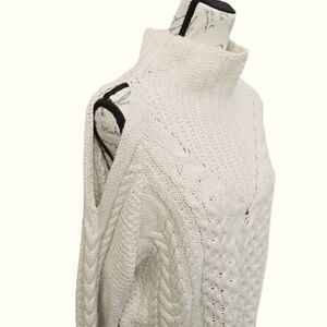 Marciano Wool Blend‎ Cold Shoulder Chunky Knit Mock Neck Sweater Cream Medium